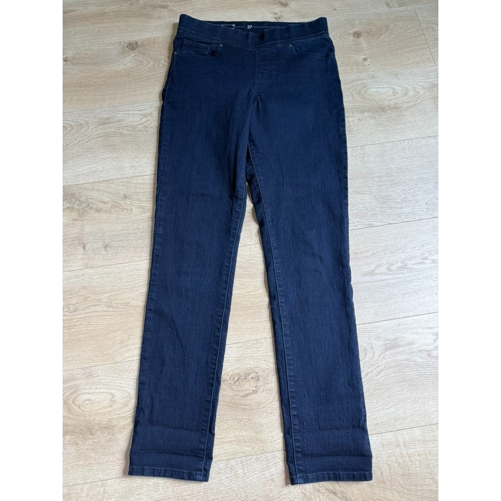 EUC Womens Levi's pull on dark wash skinny jeans stretch size 27x30